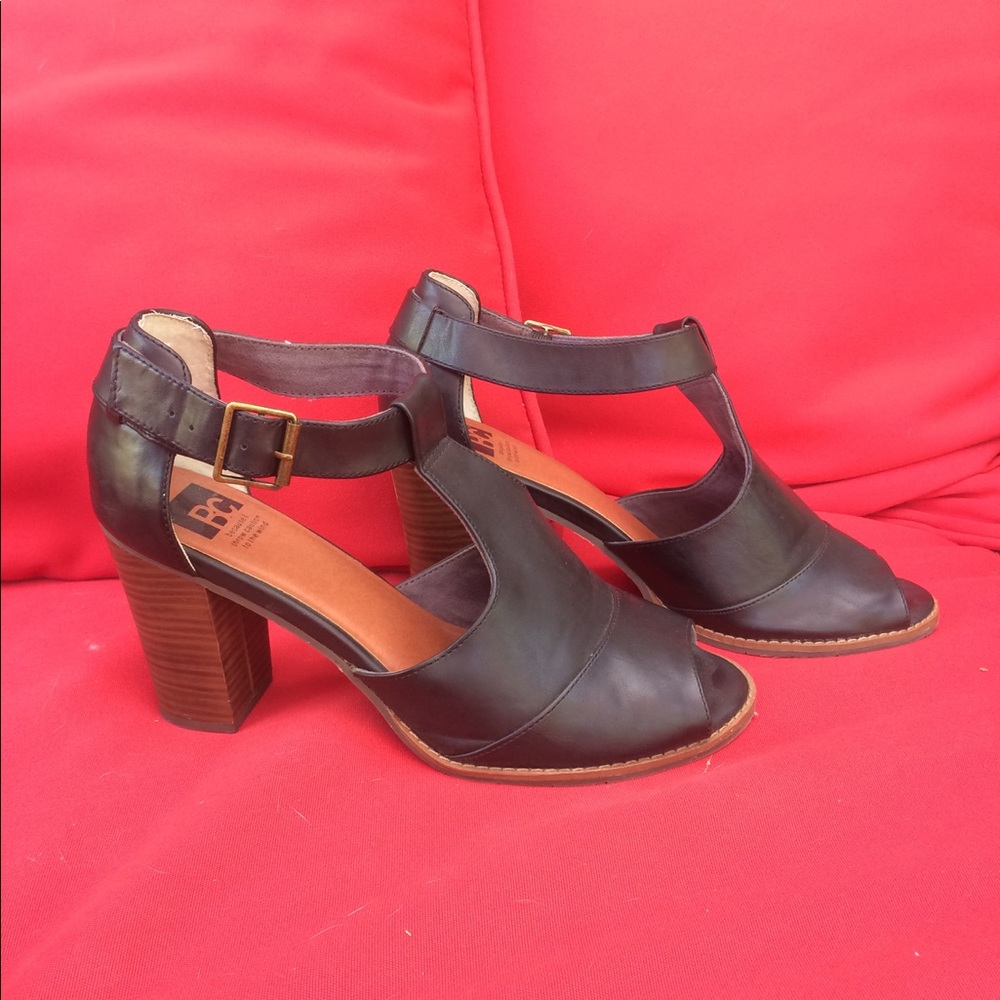 BC black peep toe thick heels with buckle, size 10